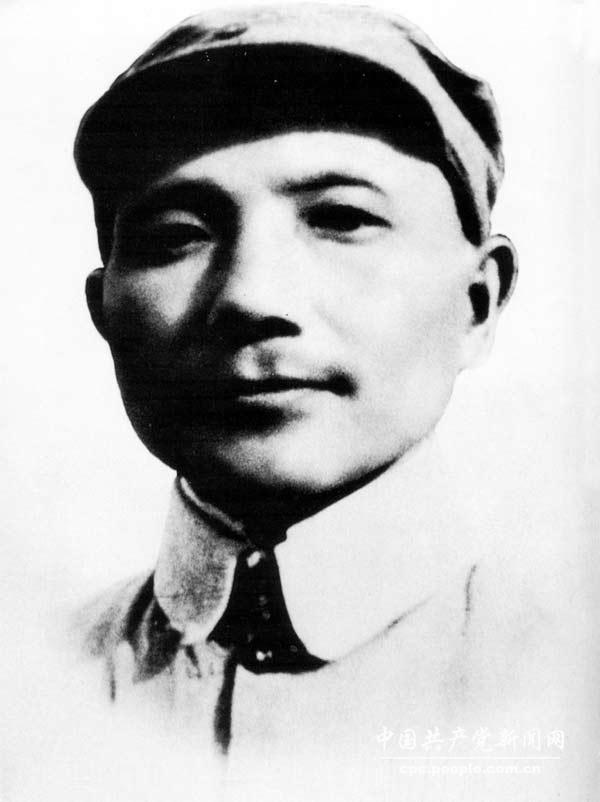 抗日戰(zhàn)爭初期的鄧小平。