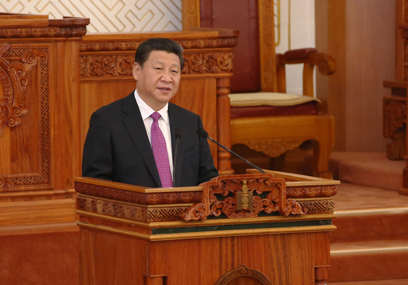 8月22日，國(guó)家主席習(xí)近平在蒙古國(guó)國(guó)家大呼拉爾發(fā)表題為《守望相助，共創(chuàng)中蒙關(guān)系發(fā)展新時(shí)代》的重要演講。新華社記者龐興雷攝