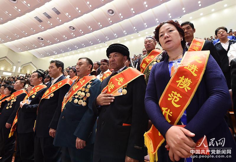 圖為參加慶祝大會的先進模范代表。人民網記者 於凱攝