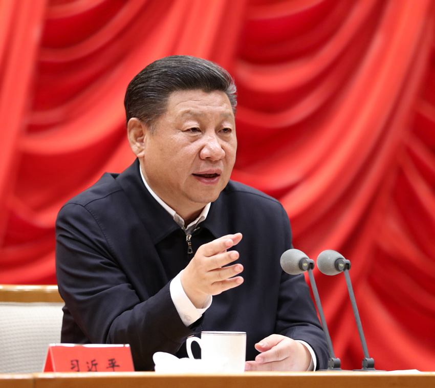 2月13日，省部級(jí)主要領(lǐng)導(dǎo)干部學(xué)習(xí)貫徹十八屆六中全會(huì)精神專(zhuān)題研討班在中央黨校開(kāi)班。中共中央總書(shū)記、國(guó)家主席、中央軍委主席習(xí)近平在開(kāi)班式上發(fā)表重要講話。新華社記者 謝環(huán)馳 攝