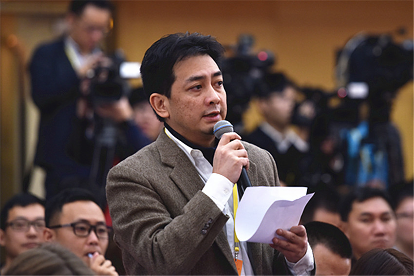 朝日新聞記者提問