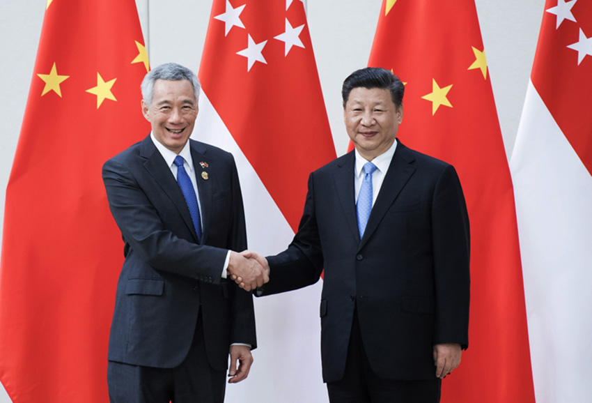 4月10日，國家主席習(xí)近平在海南省博鰲國賓館會見新加坡總理李顯龍。 新華社記者 李濤 攝