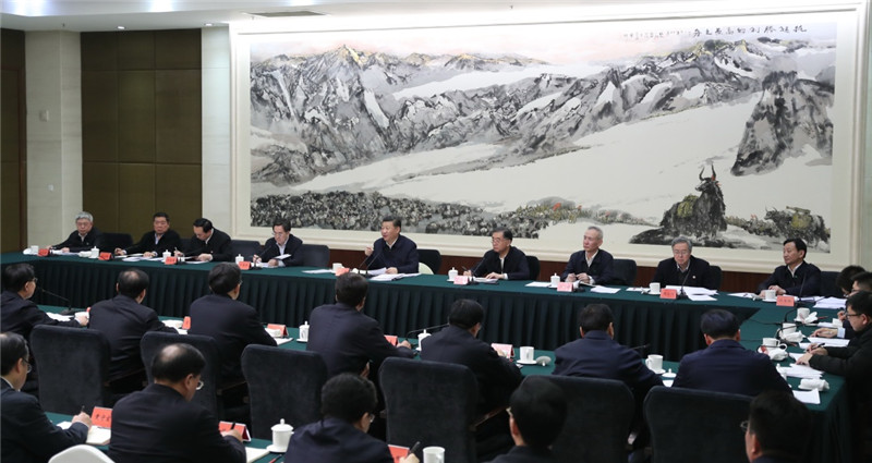 2018年2月12日下午，中共中央總書記、國家主席、中央軍委主席習近平在成都市主持召開打好精準脫貧攻堅戰座談會並發表重要講話。 新華社記者 謝環馳  攝