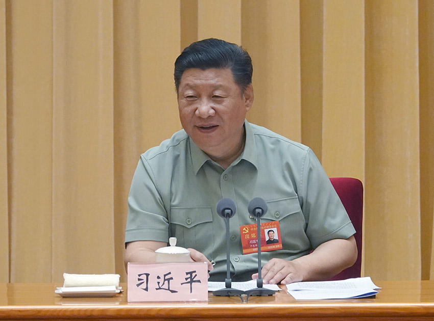 中央軍委黨的建設(shè)會(huì)議2018年8月17日至19日在北京召開(kāi)。中共中央總書(shū)記、國(guó)家主席、中央軍委主席習(xí)近平出席會(huì)議並發(fā)表重要講話。 新華社記者 李剛 攝