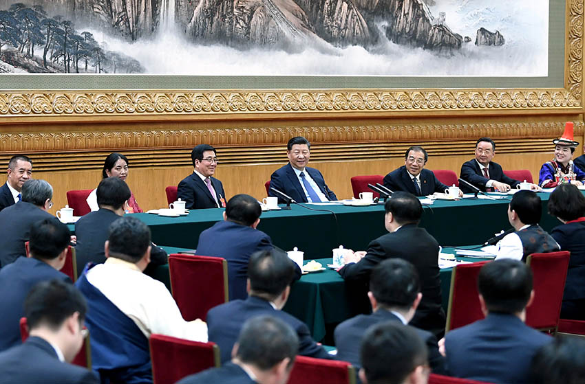 3月7日，中共中央總書記、國家主席、中央軍委主席習(xí)近平參加十三屆全國人大二次會(huì)議甘肅代表團(tuán)的審議。 新華社記者 謝環(huán)馳 攝