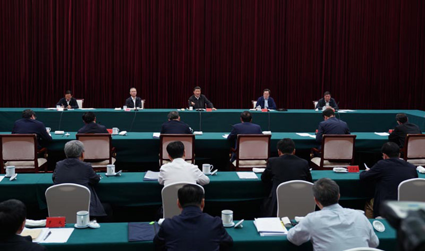 5月20日至22日，中共中央總書記、國家主席、中央軍委主席習近平在江西考察，主持召開推動中部地區崛起工作座談會並發表重要講話。 新華社記者 謝環馳 攝