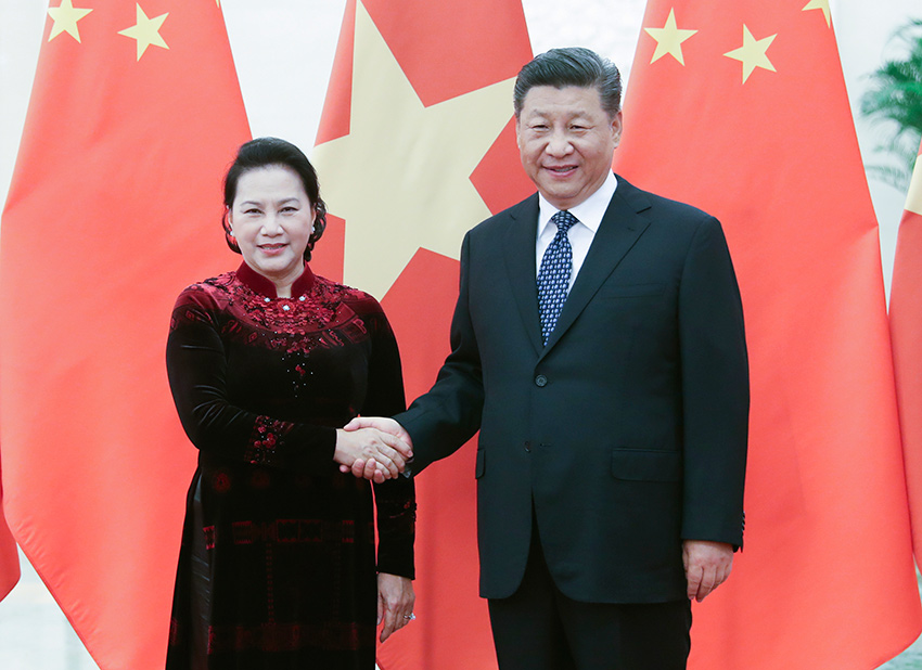 7月12日，國家主席習近平在北京人民大會堂會見越南國會主席阮氏金銀。 新華社記者姚大偉攝