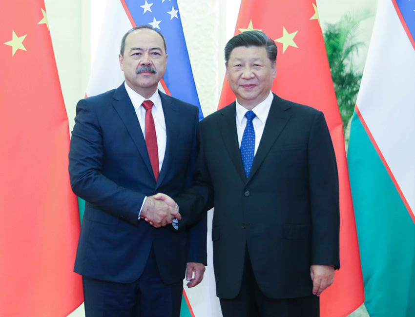 8月28日，國家主席習(xí)近平在北京人民大會(huì)堂會(huì)見烏茲別克斯坦總理阿裡波夫。 新華社記者 姚大偉 攝