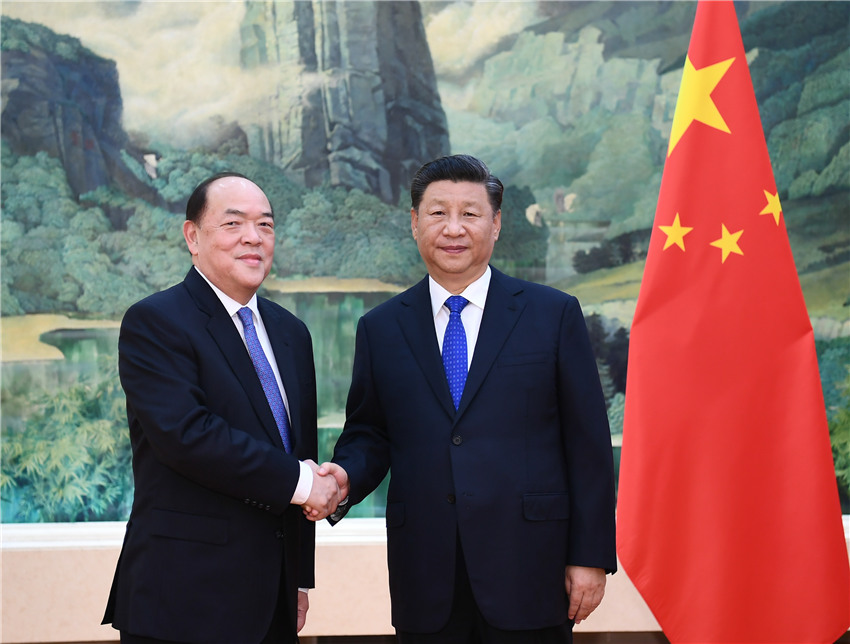 9月11日，國家主席習近平在人民大會堂會見新當選並獲中央政府任命的澳門特別行政區第五任行政長官賀一誠。 新華社記者 謝環馳 攝