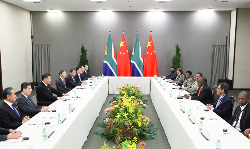 當地時間11月14日，國家主席習近平在巴西利亞會見南非總統拉馬福薩。 新華社記者 龐興雷 攝