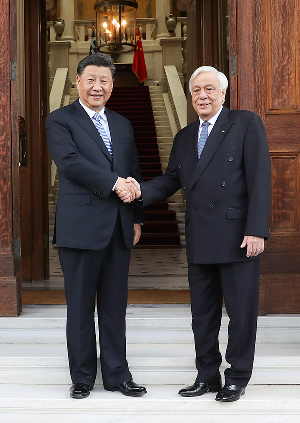 當地時間11月11日，國家主席習近平在雅典同希臘總統帕夫洛普洛斯會談。 新華社記者 姚大偉 攝