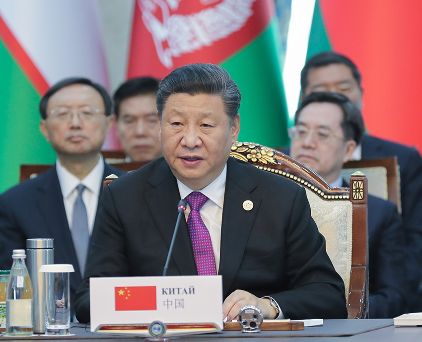6月14日，國(guó)家主席習(xí)近平在吉爾吉斯斯坦首都比什凱克出席上海合作組織成員國(guó)元首理事會(huì)第十九次會(huì)議並發(fā)表重要講話。 新華社記者 姚大偉 攝