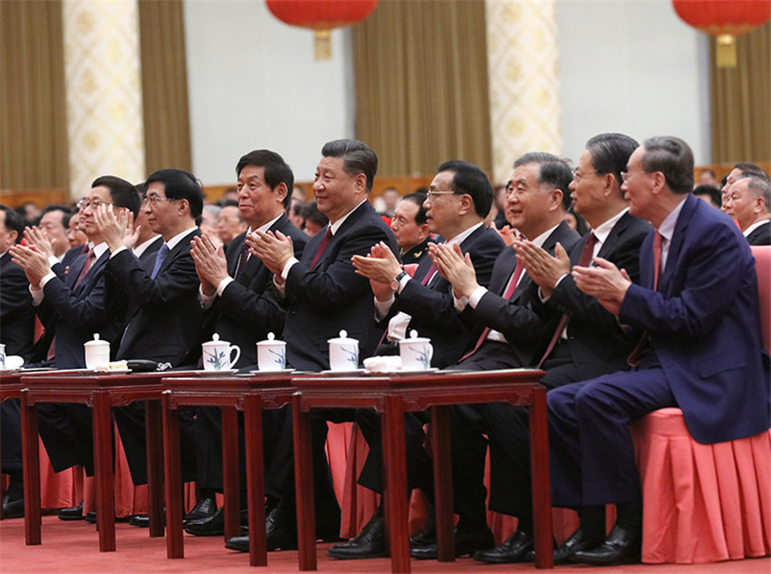 1月23日，中共中央、國務院在北京人民大會堂舉行2020年春節團拜會。黨和國家領導人習近平、李克強、栗戰書、汪洋、王滬寧、趙樂際、韓正、王岐山等同首都各界人士歡聚一堂，共迎新春。新華社記者 劉衛兵 攝