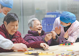 中國人民有著高度的政治制度自信，根本原因就在於我國全過程人民民主是民主含量高、民主成色足、深受中國人民歡迎的民主，這才是真正的人民民主。
