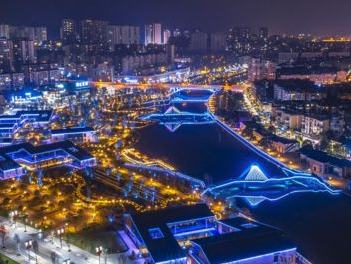 廣安將辦賽與營城一體推進(jìn)，在以賽事激揚(yáng)城市活力的基礎(chǔ)上，積極開辟賽事經(jīng)濟(jì)新業(yè)態(tài)、新模式、新賽道。